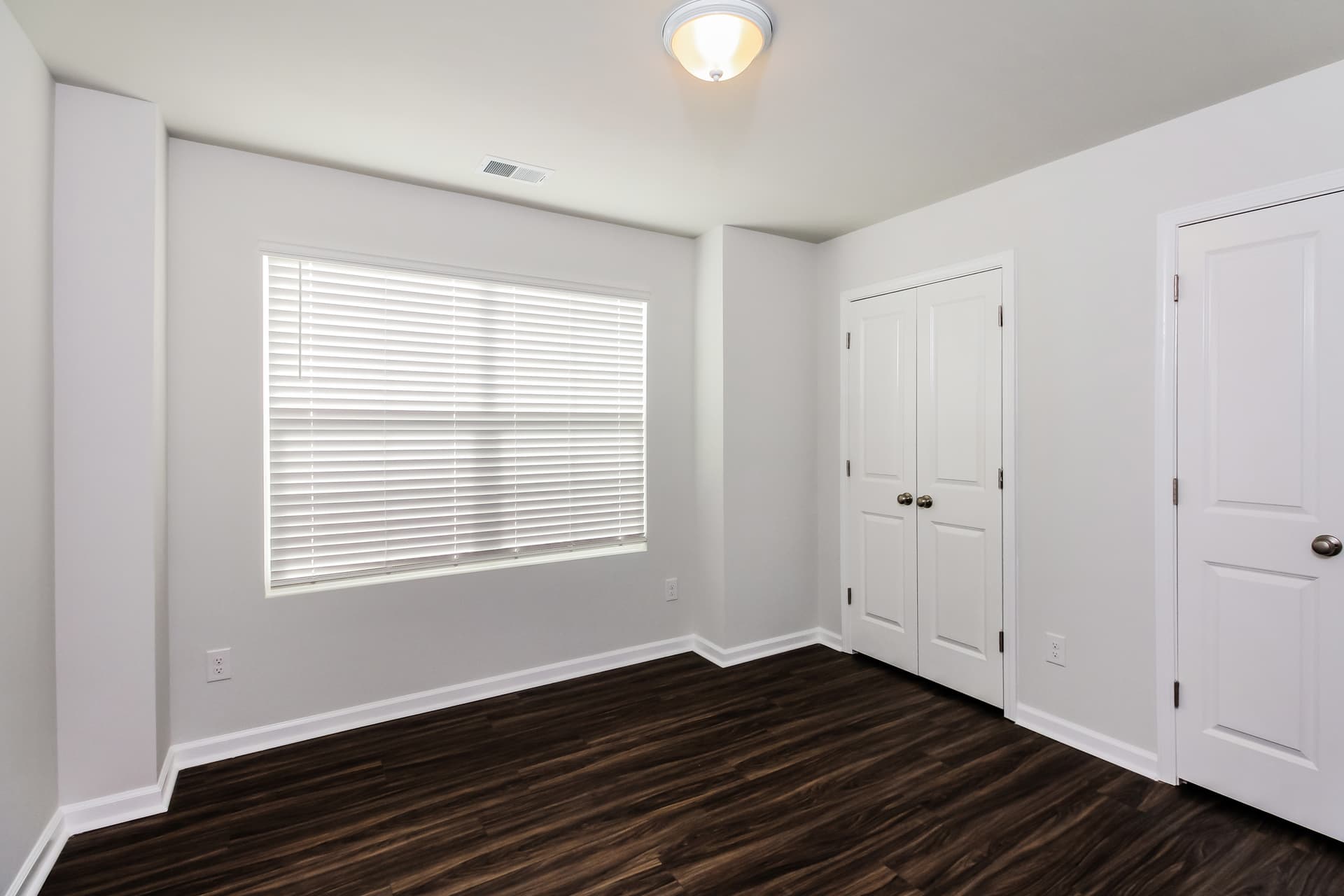 Unit image 12