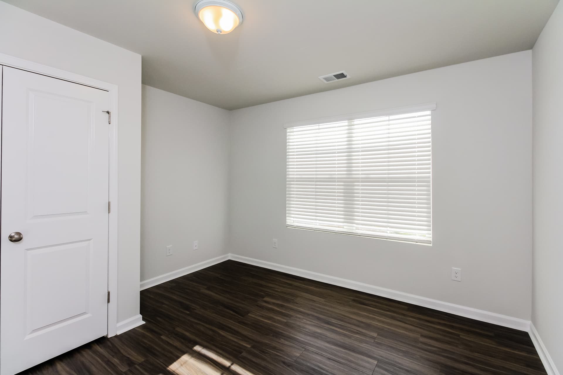 Unit image 11